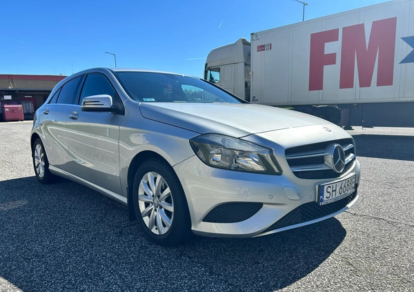 Mercedes-Benz Klasa A cena 48500 przebieg: 132000, rok produkcji 2014 z Chorzów małe 92